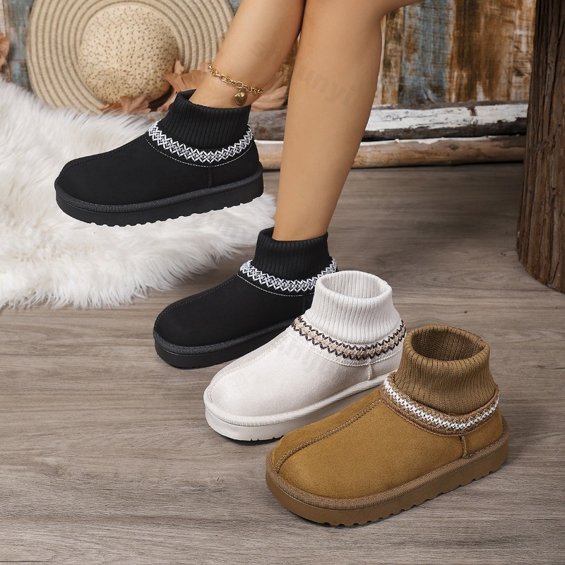 Embroidery On Socks - 2025 Winter New Fashion Versatile Thick