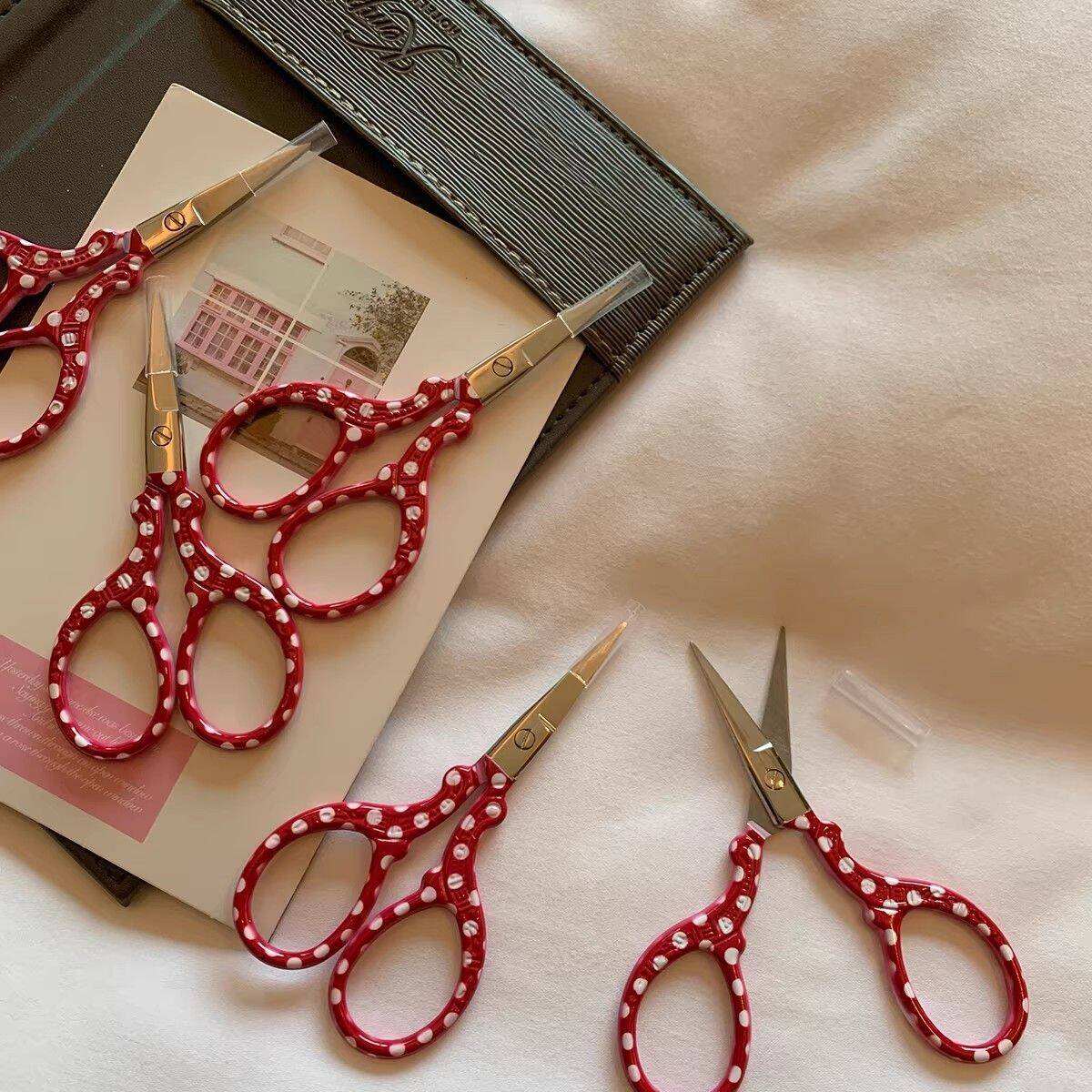 Retro Compact Embroidery Threa - Embroidery Scissors Small review and price
