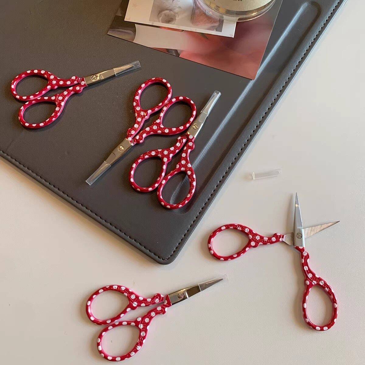 Retro Compact Embroidery Threa - Embroidery Scissors Small review and price